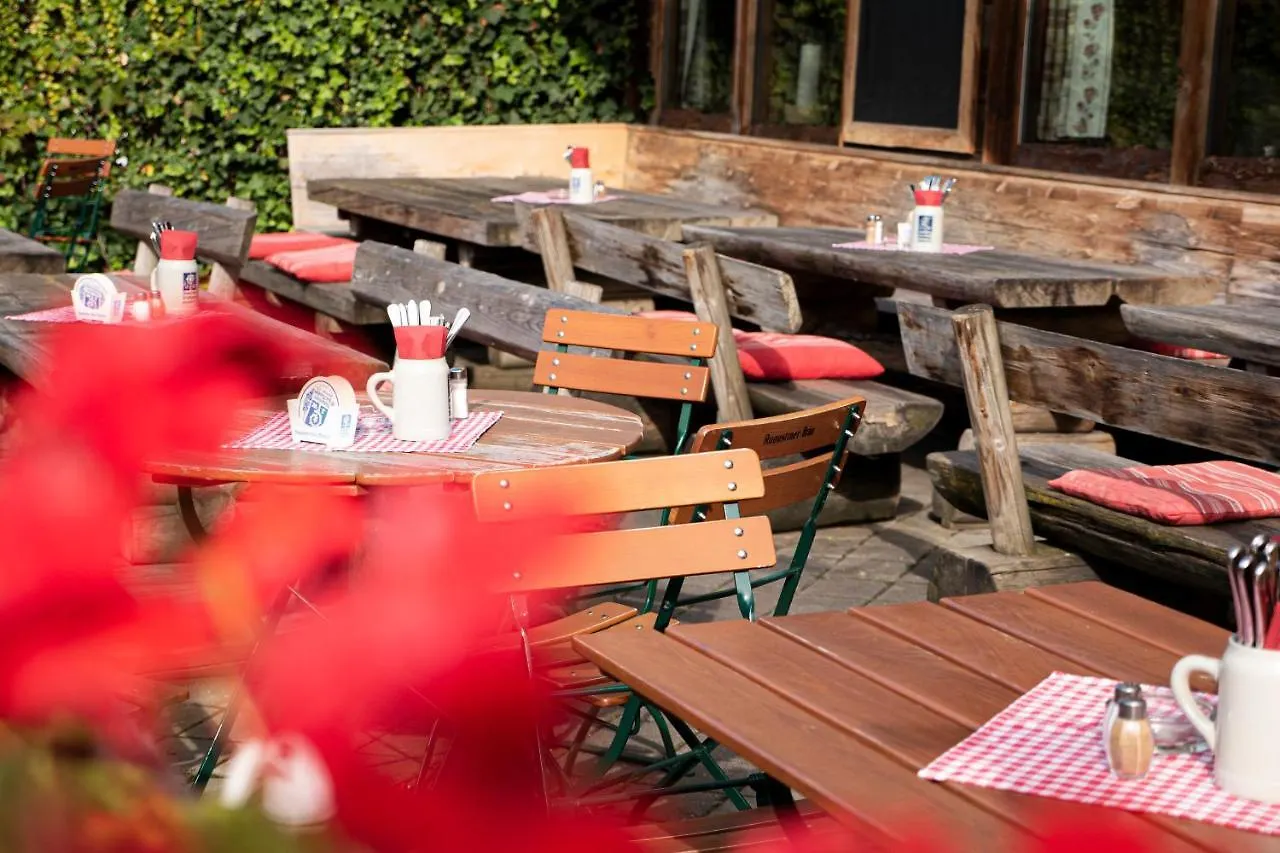 Hotel Almwirt Haar  Germania